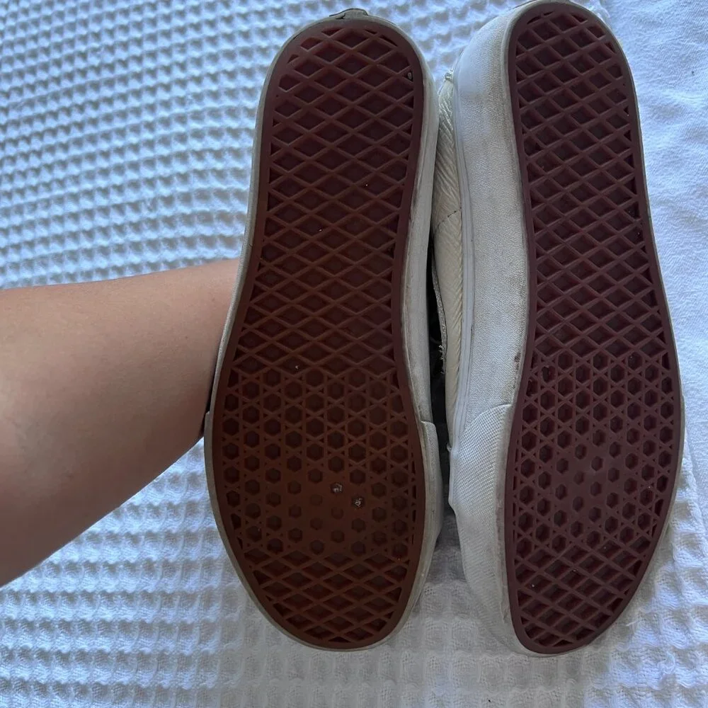 Vans Cream Leather Sk8-Hi Slim Sneaker - Picture 7 of 7